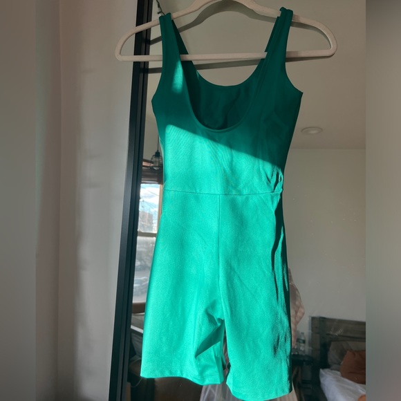 Workout romper - Picture 2 of 2